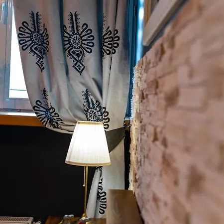 Pod Lipkami Apartment
